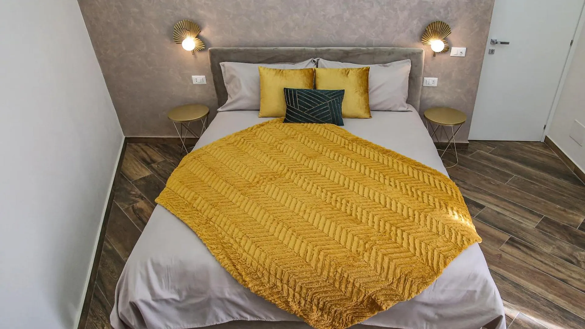 Lustru Apartment Catania Italien